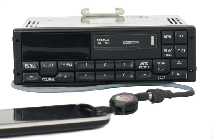 FORD CASSETTE AM/FM RADIO F5LF-19B165-BE good LINCOLN MARK 1995-96